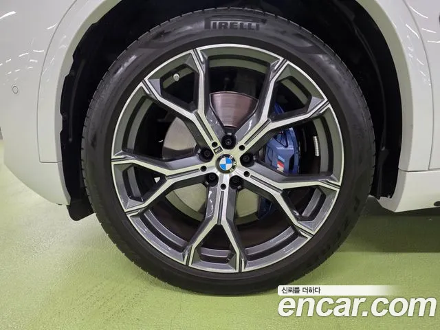 BMW X5 xDrive 40i M Sport — Фото автомобиля 8