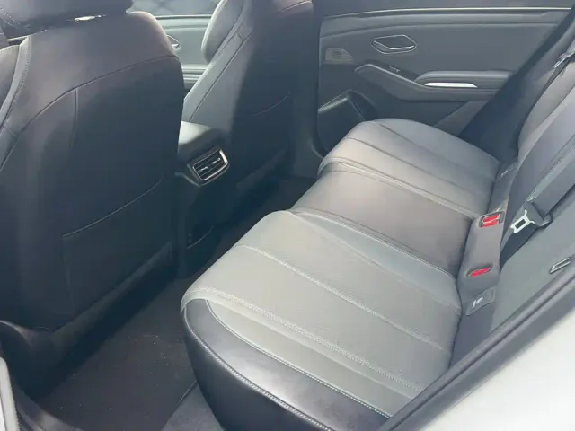 BYD Qin L — Фото автомобиля 22