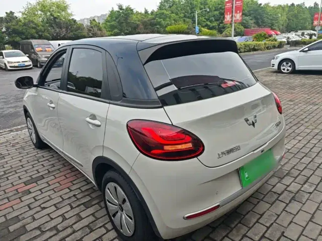 Wuling Bingo — Фото автомобиля 22