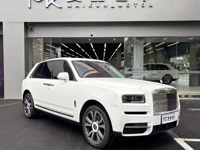 Rolls-Royce Cullinan — Фото автомобиля 3