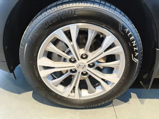 Buick Envision Plus — Фото автомобиля 22