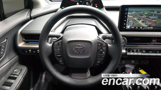 Toyota Prius — Фото автомобиля 13