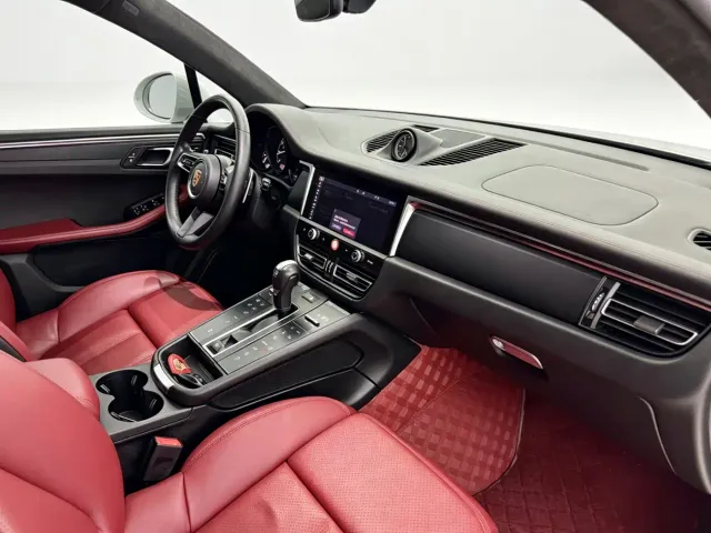 Porsche Macan — Фото автомобиля 15