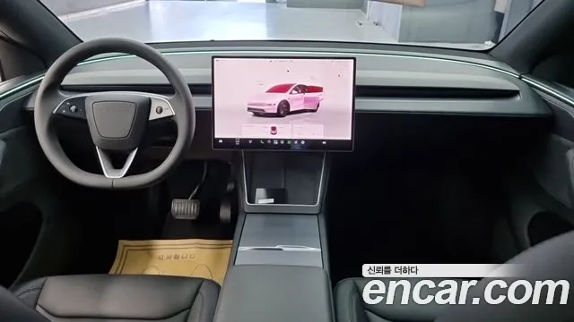Tesla Model Y — Фото автомобиля 5