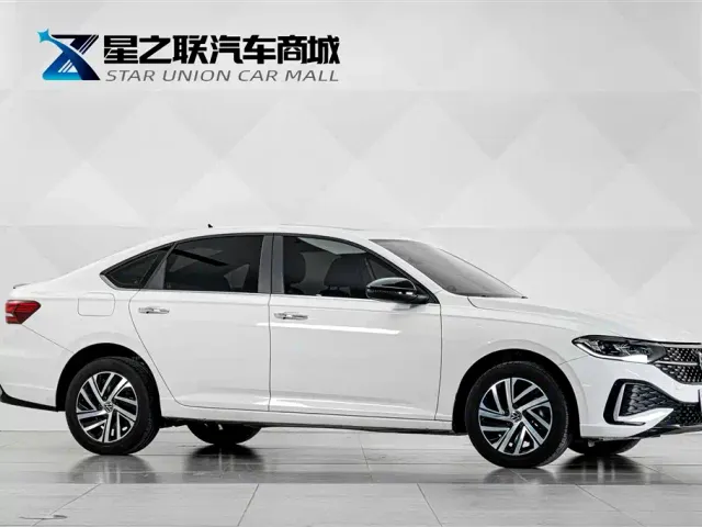 Volkswagen Lavida — Фото автомобиля 5