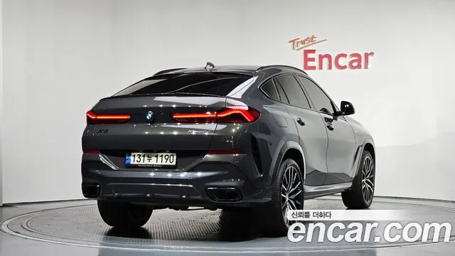 BMW X6 — Фото автомобиля 2
