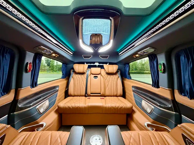 Mercedes-Benz V-Class — Фото автомобиля 14