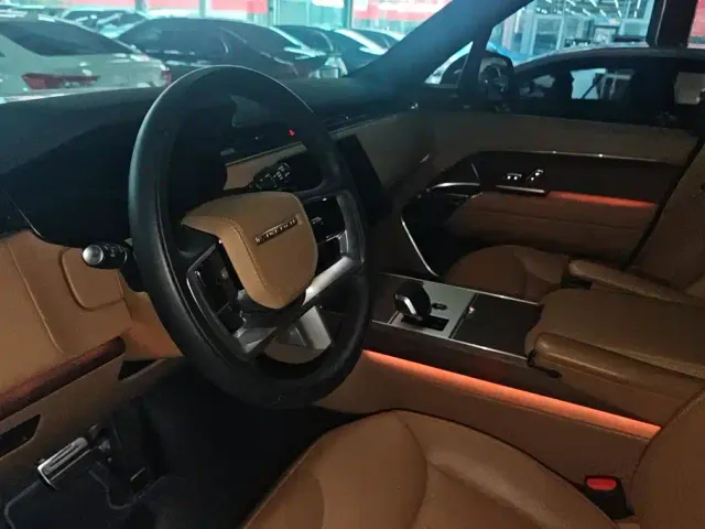 Land Rover Range Rover — Фото автомобиля 12