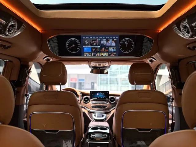 Mercedes-Benz V-Class — Фото автомобиля 13