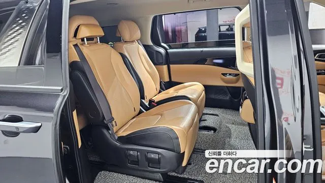 Kia Canival Carnival 4 поколение Бензин 7 мест Signature — Фото автомобиля 12