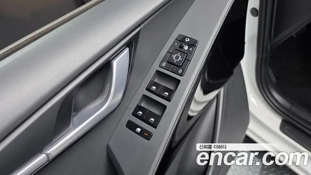 Kia Niro — Фото автомобиля 30