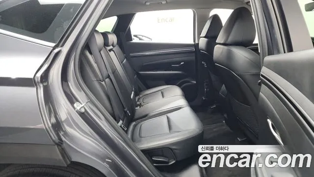 Hyundai Tucson Tucson (NX4) Дизель 2.0 2WD — Фото автомобиля 9