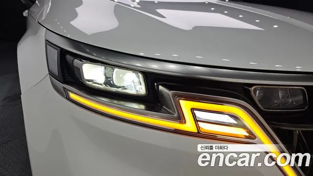 Kia Canival Carnival 4 поколение Дизель 7 мест Signature — Фото автомобиля 5