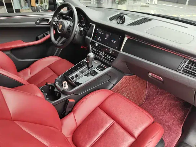 Porsche Macan — Фото автомобиля 17