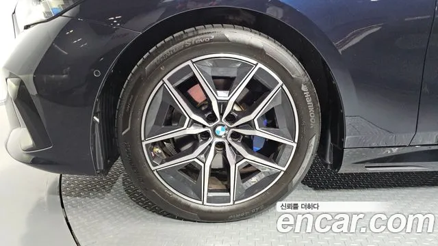 BMW 5-Series — Фото автомобиля 5