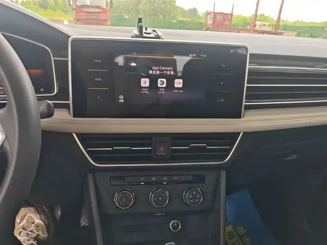 Volkswagen Tiguan L — Фото автомобиля 12