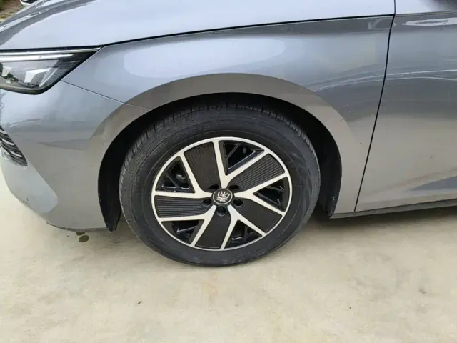 BYD Qin L — Фото автомобиля 22