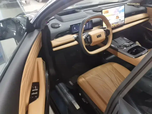 Geely Galaxy Xingyao 8 — Фото автомобиля 15
