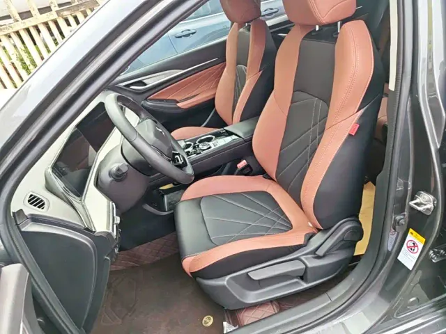 Changan Eado — Фото автомобиля 14