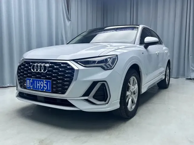Фотография автомобиля — Audi Q3 Sportback