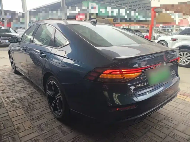 Honda Accord — Фото автомобиля 4