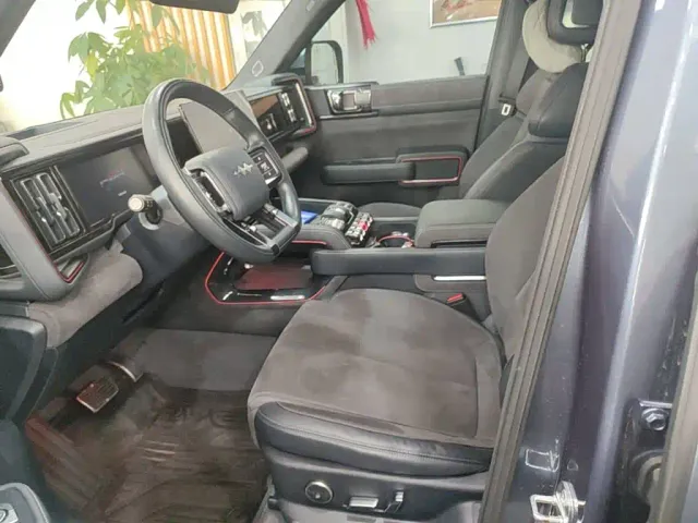 BYD FangChengBao Leopard 5 — Фото автомобиля 14
