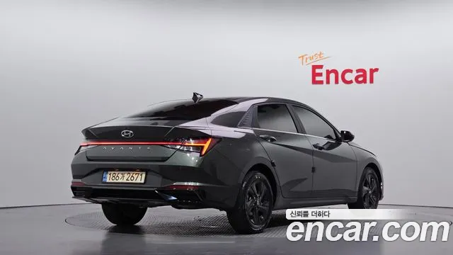 Hyundai Avante CN7 — Фото автомобиля 2