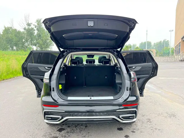 Hongqi HS5 — Фото автомобиля 22