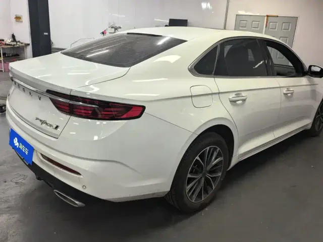 Geely Xingrui — Фото автомобиля 3