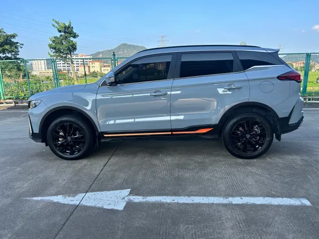 Geely Boyue — Фото автомобиля 4