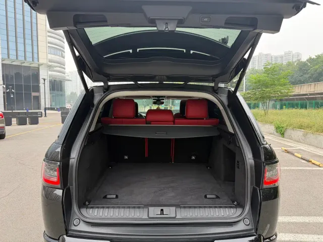 Land Rover Range Rover Sport — Фото автомобиля 13