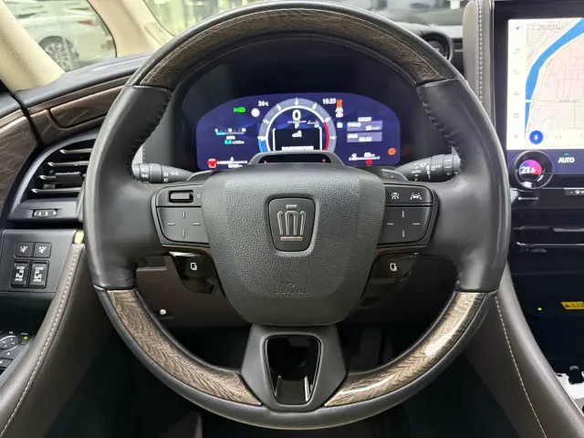 Toyota Vellfire — Фото автомобиля 11