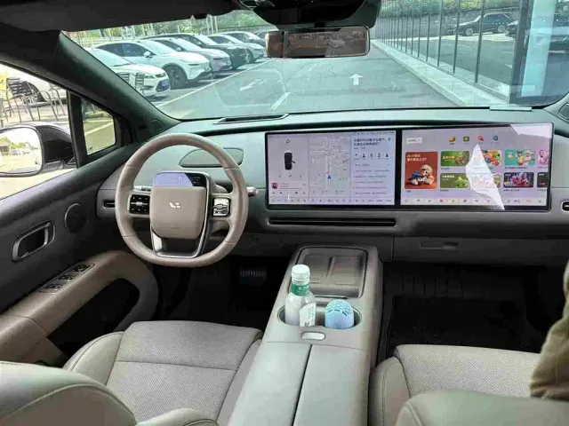 Li Auto i6 — Фото автомобиля 5
