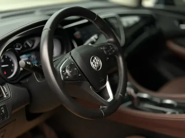 Buick Envision Plus — Фото автомобиля 8