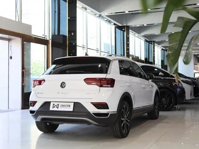Volkswagen T-Roc — Фото автомобиля 14