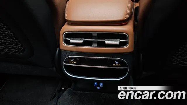Genesis GV70 2.5T Бензин AWD — Фото автомобиля 19