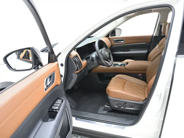 Nissan Terra — Фото автомобиля 11