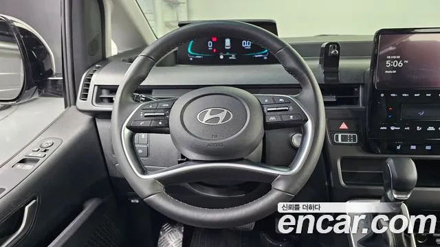 Hyundai Staria — Фото автомобиля 9