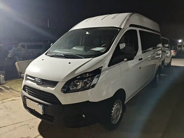 Фотография автомобиля — Ford Transit