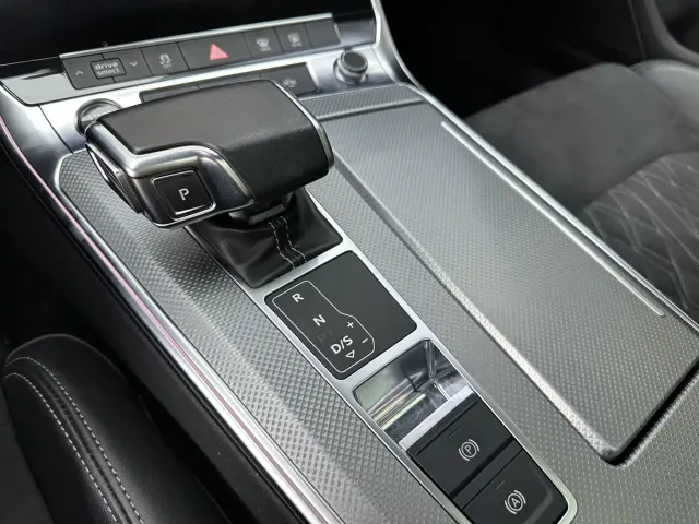 Audi A7L — Фото автомобиля 17