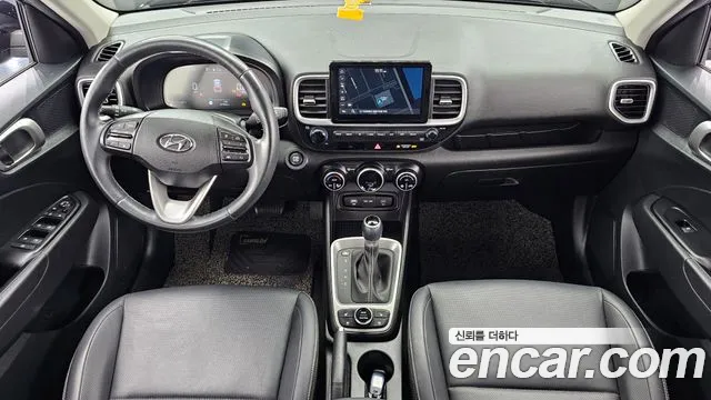 Hyundai Venue — Фото автомобиля 10