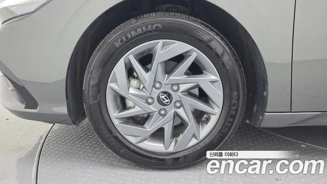 Hyundai Avante CN7 — Фото автомобиля 5