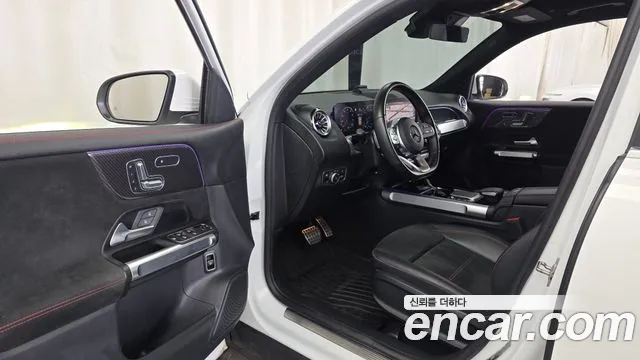 Mercedes-Benz GLB-Class — Фото автомобиля 15