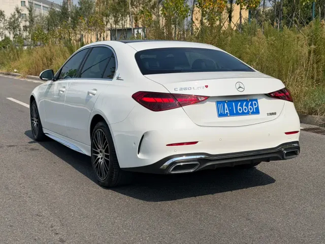 Mercedes-Benz C-Class — Фото автомобиля 6