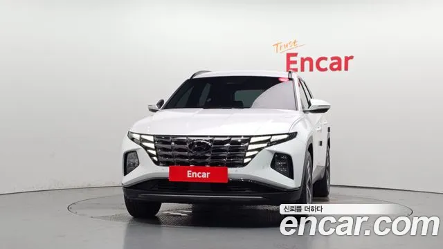 Hyundai Tucson Tucson (NX4) Бензин 1.6 турбо 2WD — Фото автомобиля 2