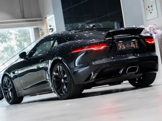 Jaguar F-Type — Фото автомобиля 5
