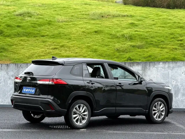 Toyota Corolla Cross — Фото автомобиля 16