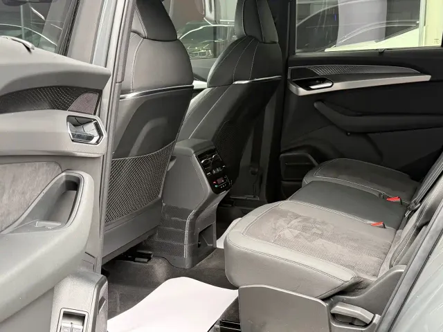 Audi Q6 — Фото автомобиля 12