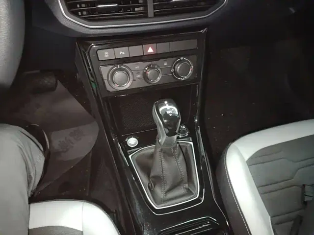 Volkswagen Tharu — Фото автомобиля 13