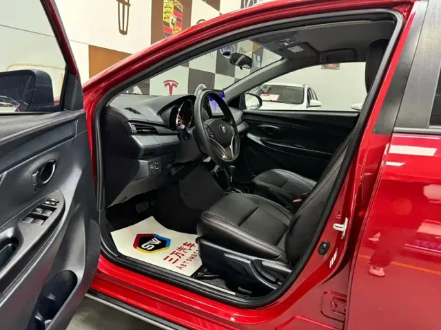 Toyota YARiS L Zhi Xuan 2022 1.5L CVT Luxury PLUS Edition — Фото автомобиля 7